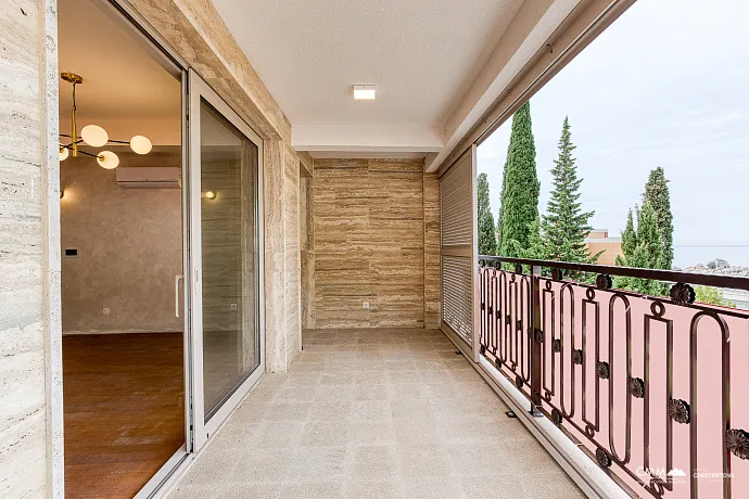 Modern Two-Bedroom Apartment with Panoramic Sea View — Pržno, 68 m²